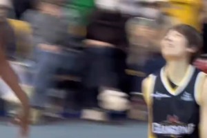 浙BA半决赛G3 温州vs丽水，“面具侠”赵浩然上线，护脸技能拉满~